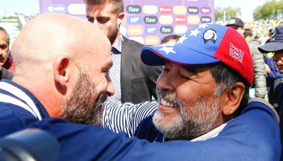 Diego Maradona llevó a Sebastián Méndez a Gimnasia y Esgrima de la Plata. (Foto: TyC)