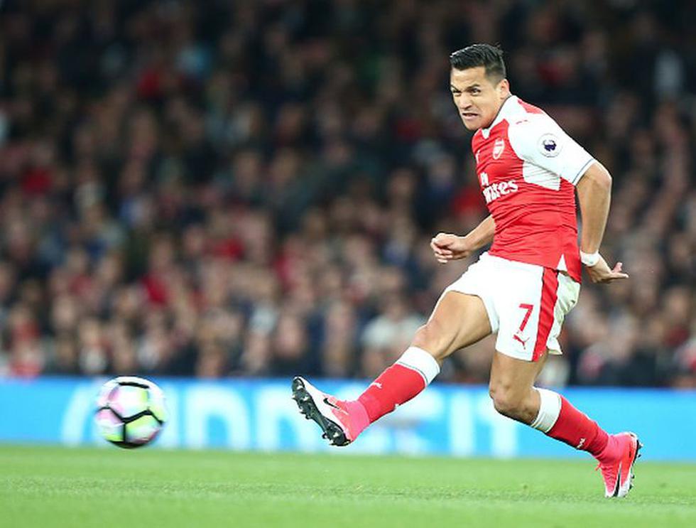 Alexis Sánchez seguiría una temporada más en el Arsenal. (Foto: Getty Images)