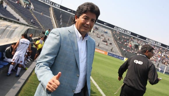 Víctor Rivera fue elogiado por Ricardo Gareca y afirmó que es uno de los mejores técnicos nacionales. (Foto: GEC)