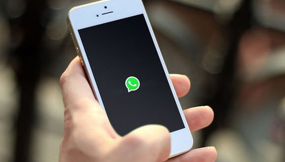 ¿Has recibido un mensaje con el que puedes activar el "modo oscuro" en WhatsApp? Estos son los pasos que debes hacer. (Foto: WhatsApp)
