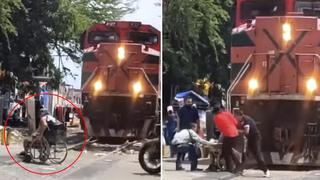 Video viral: hombre en silla de ruedas casi muere arrollado por tren 