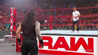 Se agudiza la rivalidad:Roman Reigns atacó aShane McMahon y Drew McIntyre porque se burlaron de su familia [VIDEO]