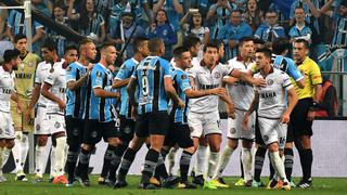 ¿Y el VAR? El claro penal no cobrado para Gremio ante Lanús en la final de la Copa Libertadores