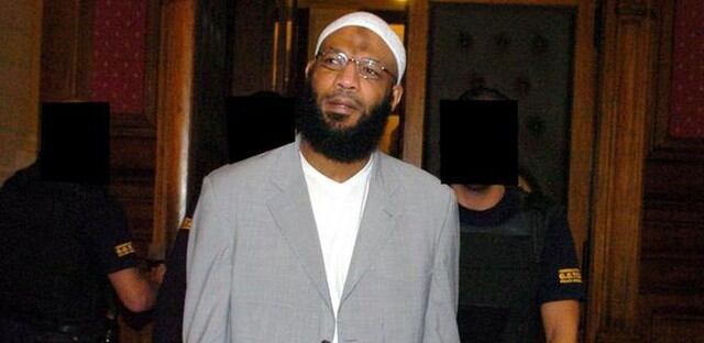 Nizar Trabelsi: fue arrestado por formar parte de la organización terrorista 'Al Qaeda'. Entrenaba y planeaba un atentado a la embajada de Estados Unidos en París. (Agencia)