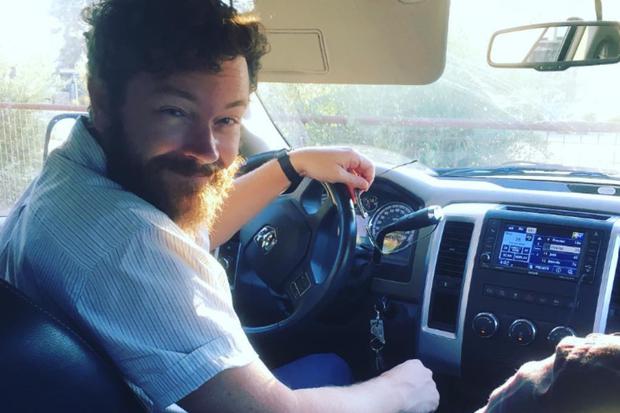 El actor manejando un automóvil (Foto: Danny Masterson / Instagram)