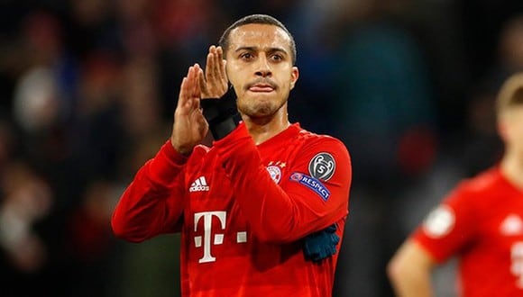 Thiago Alcántara podría quedarse en Bayern. (Foto: AFP)