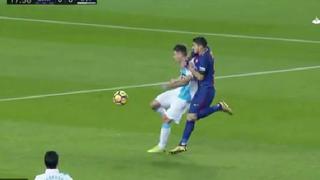 Ni amarilla: Luis Suárez se pudo perder el Real Madrid vs. Barcelona por este codazo [VIDEO]