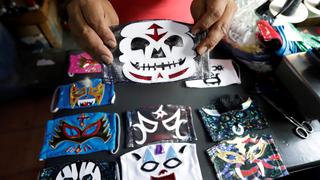 ¡Para aplaudir! Exluchador mexicano confecciona tapabocas relacionados a ‘wrestlers’ de su país [FOTOS]