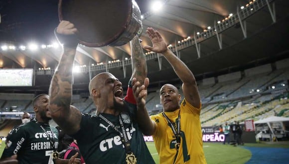 Felipe Melo, capitán de Palmeiras, celebró el título de la Copa Libertadores. (Foto: Reuters)