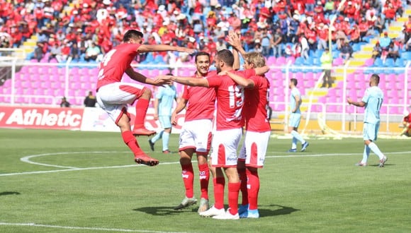 Cienciano ganó 2-1 a Bolívar en la ‘Tarde del Papá’.