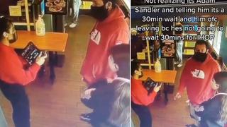 La reacción de una joven al darse cuenta muy tarde que atendió a Adam Sandler en un restaurante