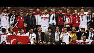 ¿Qué es de la vida de la selección turca que dio la sorpresa en el Mundial 2002?