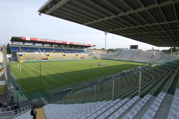 Estadio Ennio Tardini que es de propiedad del Parma tiene una capacidad para 22.352 hinchas. (Foto: Agencias).