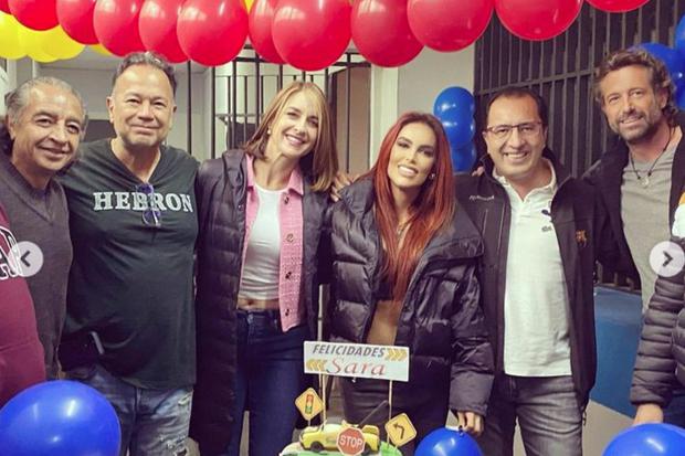 La actriz celebró su cumpleaños junto a Gabriel Soto (Foto: Sara Corrales / Instagram)