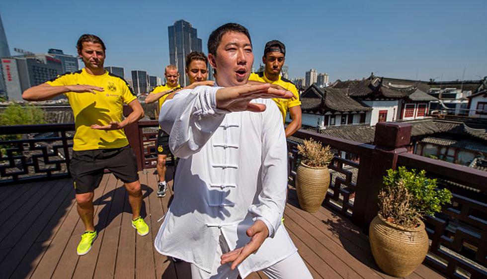 Borussia Dortmund practica taichí y hace turismo en su estancia China. (Foto: Getty Images)