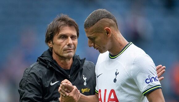Richarlison y Antonio Conte solo coincidieron una temporada en el Tottenham inglés. (Foto: Getty Images)