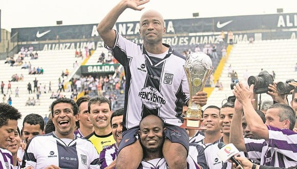 Waldir Sáenz fue campeón con Alianza Lima en 1997, 2001, 2003 y 2004 (Foto; DIFUSIÓN)