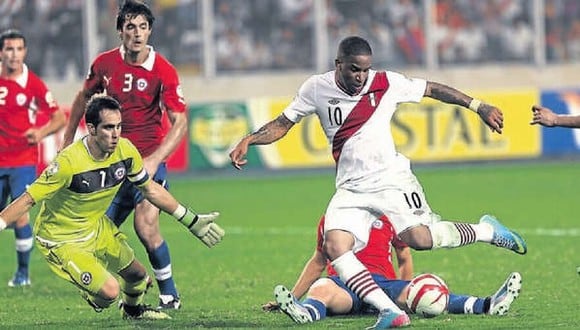 Farfán marcó el gol de la victoria sobre Chile en 2013. (Foto: Agencias)