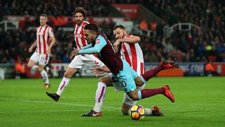 El 'piscinazo' le salió caro: la sanción a Lanzini por simular penal en la Premier League [VIDEO]