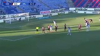 De lejos, su mejor temporada: Luis Muriel anotó el gol del triunfo de Atalanta en su visita a Cagliari [VIDEO]