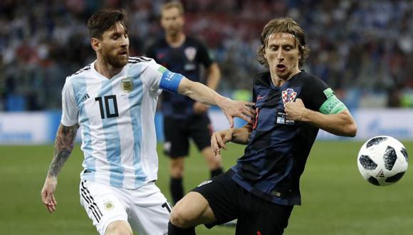 Messi y Modrić son capitanes de sus equipos. Ambos se enfrentaron en Rusia 2018. Hoy vuelven a verse las caras. (Foto: AP)