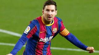 A la espera de él: Lionel Messi viajó a Argentina con una propuesta del Barcelona