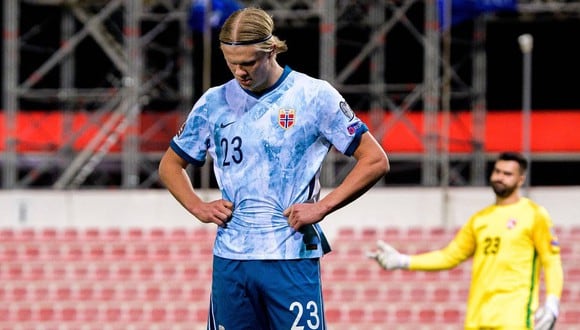 Haaland no pudo anotar en el triunfo de Noruega por la fecha 1 de las Eliminatorias a Qatar 2022. (Foto: AFP)