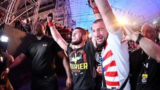 ¡Un ruso imparable! Khabib derrotó a Poirier en el UFC 242 y se convirtió en campeón absoluto del peso ligero