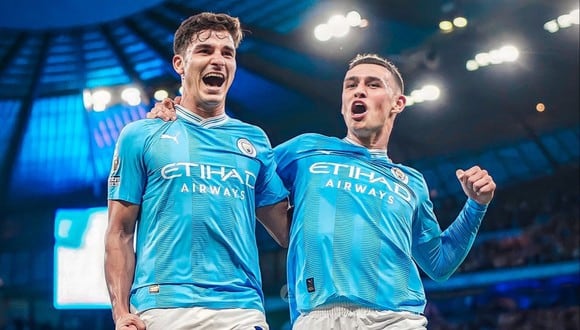Julián Alvarez y Foden celebran el tercer gol de Manchester City en la final del Mundial de Clubes. (Foto: Agencias).