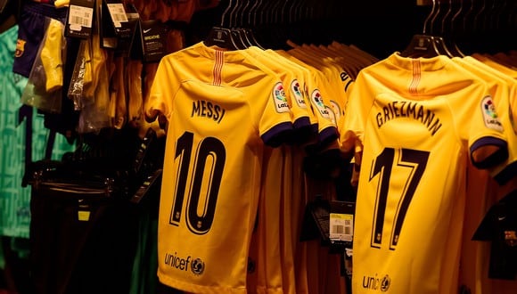 La camiseta de Lionel Messi es la más vendida en el Camp Nou. (Foto: AFP)