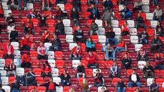 Nueva normalidad: un asiento libre por cada cuatro y una fila entera sin ocupar en la vuelta a estadios en Hungría [VIDEO]