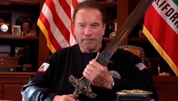 Arnold Schwarzenegger compartió video del preciso instante en que fue vacunado contra la COVID-19. (Foto: @schwarzenegger)