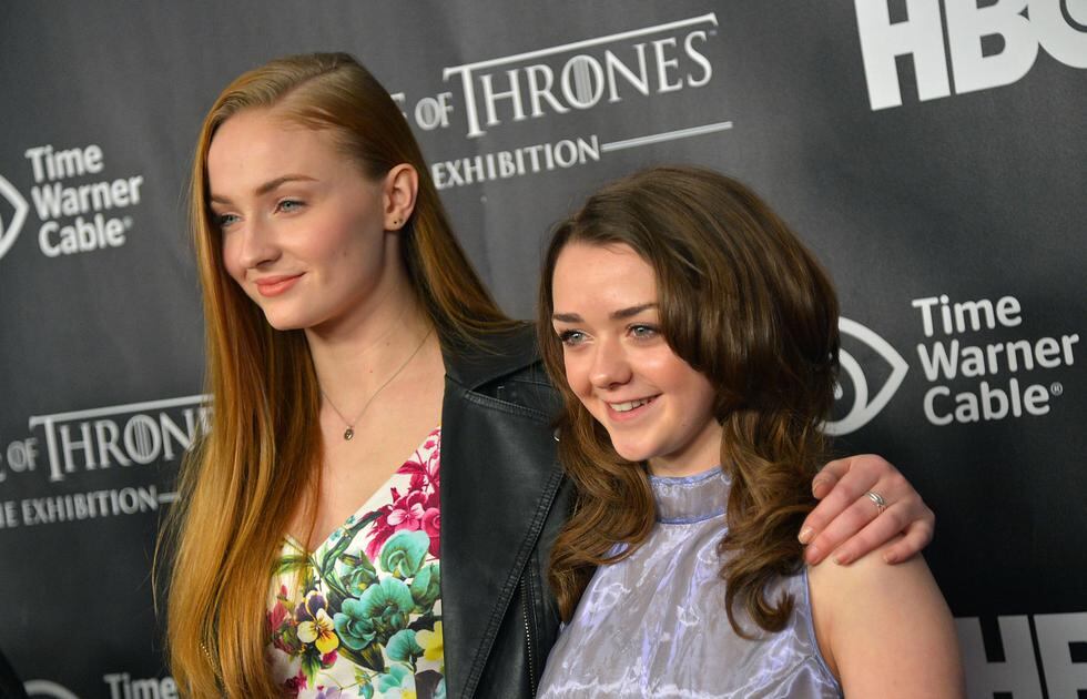 "Game of Thrones": Sophie Turner revela que Maisie Williams será su dama de honor en su boda con Joe Jonas (Foto: AFP)