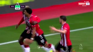 Se la robaron a Bruno: Che Adams pone el 1-0 del Southampton vs Manchester United [VIDEO]