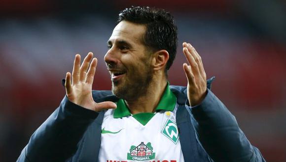 Claudio Pizarro ya tiene 186 goles en la Bundesliga. (Reuters)