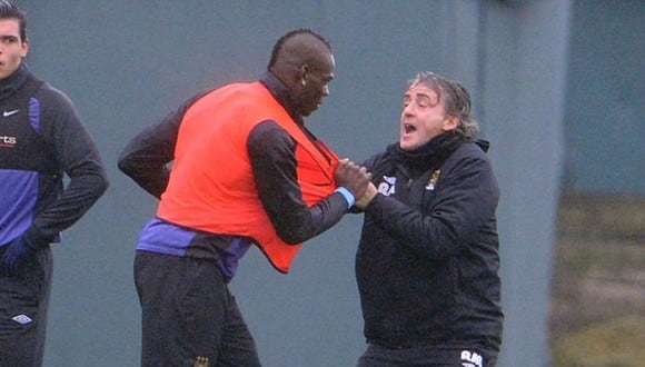 Mancini dirigió a Balotelli en el Manchester City. (Foto: Internet)