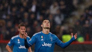 ¿Amor y paz? El polémico gesto de Cristiano Ronaldo a Sarri tras ser sustituido en el minuto 81 del Juventus vs Lokomotiv