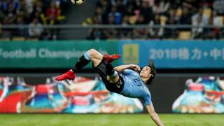 ¿Chalaca o chilena? La discusión en Uruguay tras el espectacular gol de Cavani y qué dice FIFA