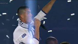 Cristiano Ronaldo se canta a sí mismo: "Cristiano Balón de Oro" en el Bernabéu [VIDEO]