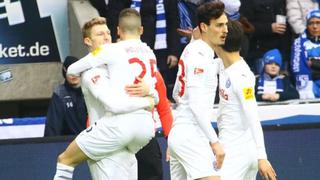 ¡Para disfrutar y compartir! En la Segunda de Alemania se le rindió tributo al buen fútbol [VIDEO]