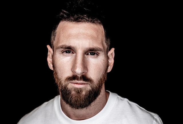 1 | Messi | Argentina | Partidos: 520 | Goles: 474. 


