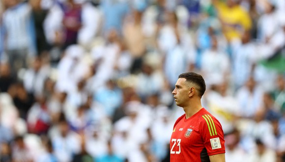 Emiliano Martínez juega su primer Mundial con Argentina. (Foto: Reuters)