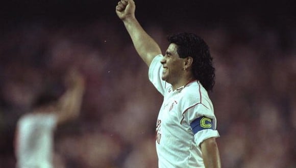 Diego Maradona jugó en el Sevilla en la temporada 1992-93. (Foto: Getty)