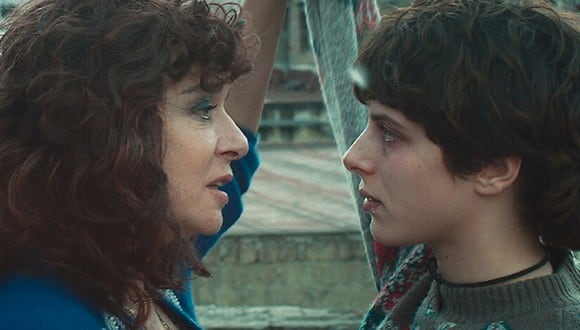 Valeria Golino y Giordana Marengo son las protagonistas de la serie italiana "La vida mentirosa de los adultos" (Foto: Netflix)