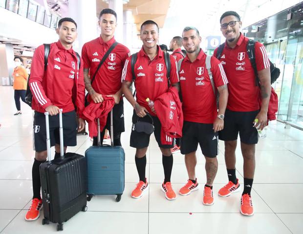 Selección peruana partió rumbo a Busán para medirse ante Corea del Sur. (Foto: FPF)