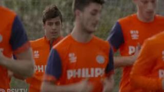 Beto Da Silva víctima del 'camotito' en el entrenamiento del Jong PSV