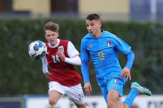 Francesco Camarda in his debut with the Italy Under-16 team.