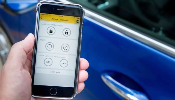 Puedes encender y revisar el seguro de las puertas con la app de Chevrolet (Cars.com)