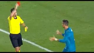 Por fingir una falta: Cristiano Ronaldo expulsado en el FC Barcelona-Real Madrid [VIDEO]
