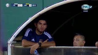Con ganas de entrar a la cancha: Carlos Zambrano fue captado muy atento viendo el partido entre Boca y Talleres [VIDEO]